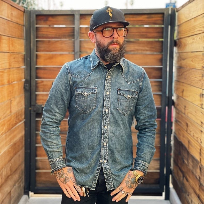 Chemise en Denim Lavé Fleuri – Style Classique et Bohème