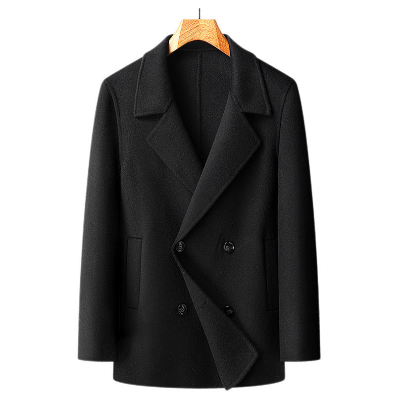 Manteau Court en Laine – Élégance Intemporelle